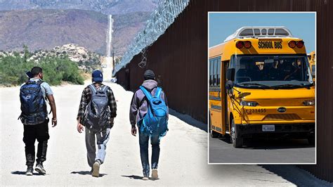 encoxada bus twitter|Migrant groups attempt to board school buses in California: report .